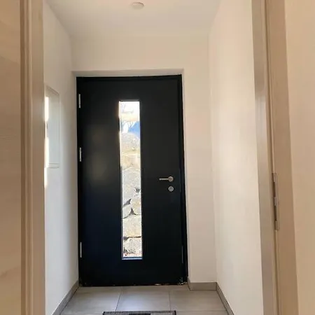 Schoenes Helles 2,5 Zimmer Apartment * Mittelbiberach